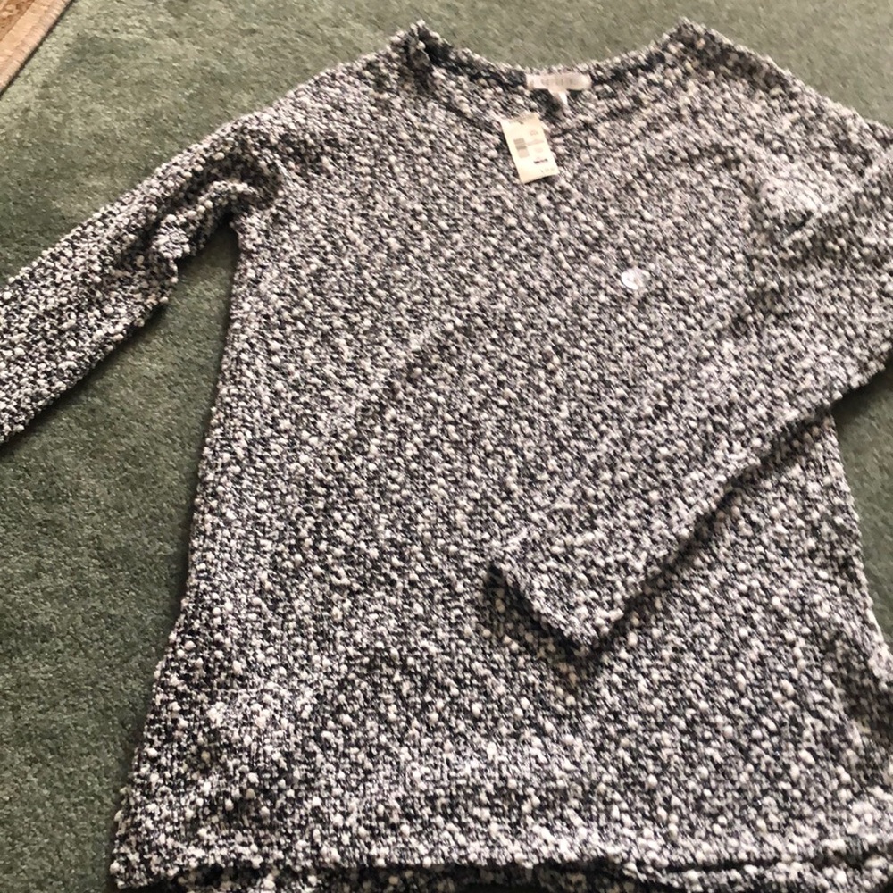 Woman’s long sleeve top size small new with tags
